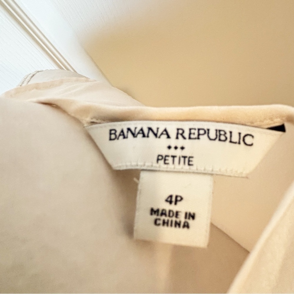 Banana Republic Sleeveless Peplum Ivory Shell Top Woman’s 4P - Picture 8 of 10
